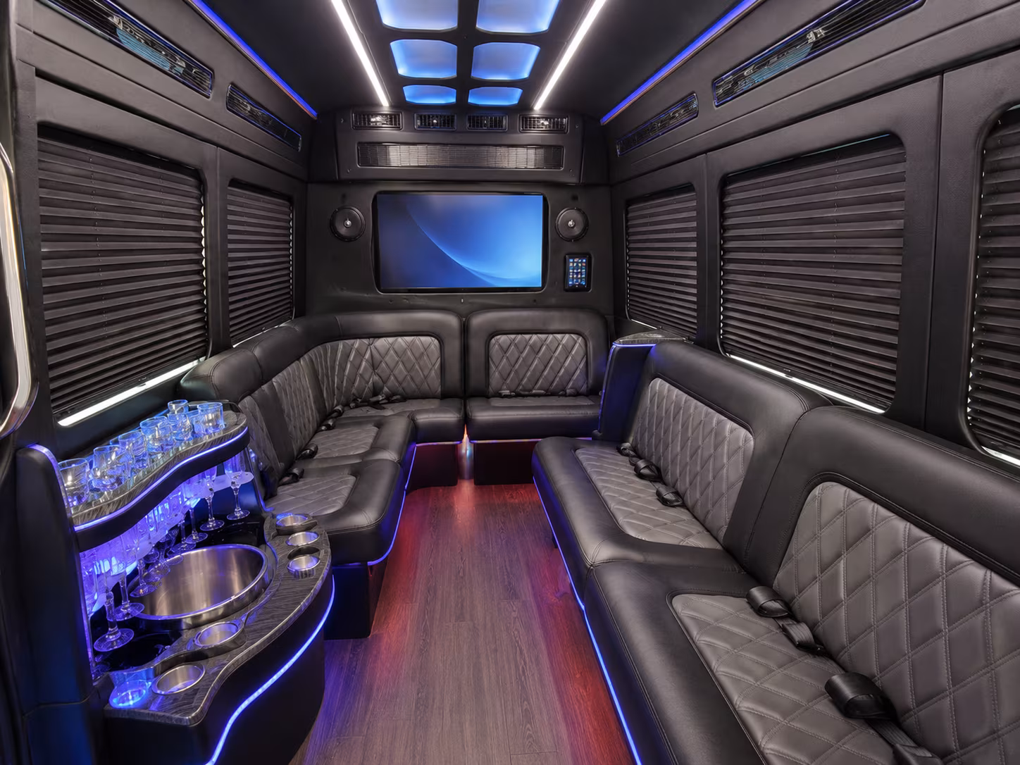 find the perfect transportation for your next airport transfer 2