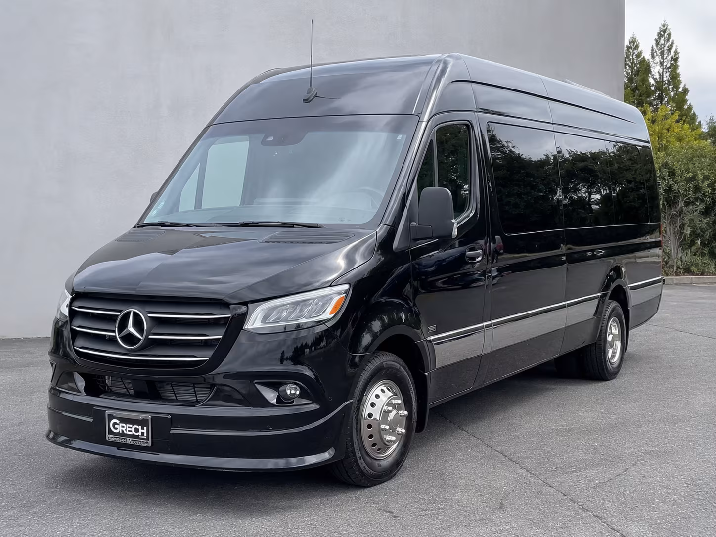 find the perfect transportation for your next corporate event 5
